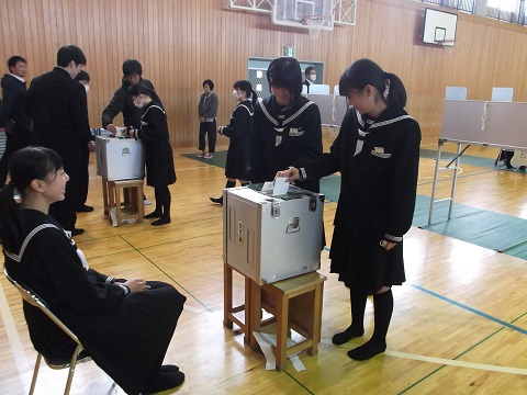 三雲中学校の平成29年度前期生徒会役員選挙で啓発を実施しましたの画像4