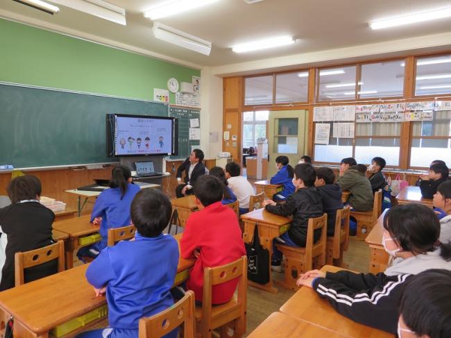 豊地小学校で選挙出前授業を実施しましたの画像2