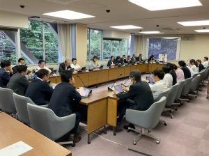 議会報告会全体会