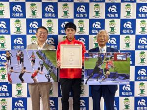 パネルと川端選手