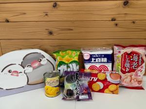 お菓子等の寄附