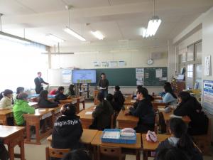 演説の様子の写真　その4