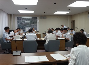 議会運営委員会写真