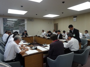 議会運営委員会写真