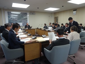 議会運営委員会写真