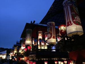 祇園祭の夜の山車