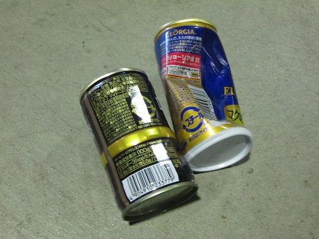 異物　空き缶の写真