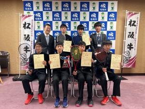 第１回美し国三重市町代表対抗ソフトテニス大会　優勝チームの皆さん