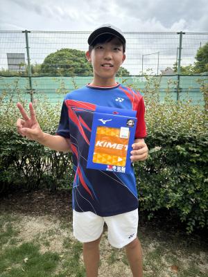 中学生男子