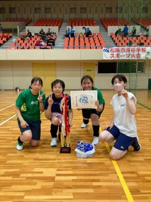 優勝　レディースの部